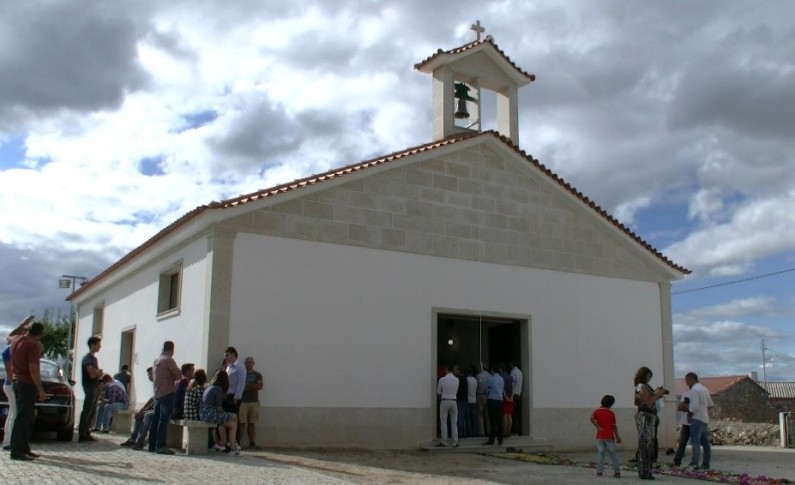 Dom José Cordeiro inaugurou a 1ª Capela da Diocese dedicada a São João Paulo II