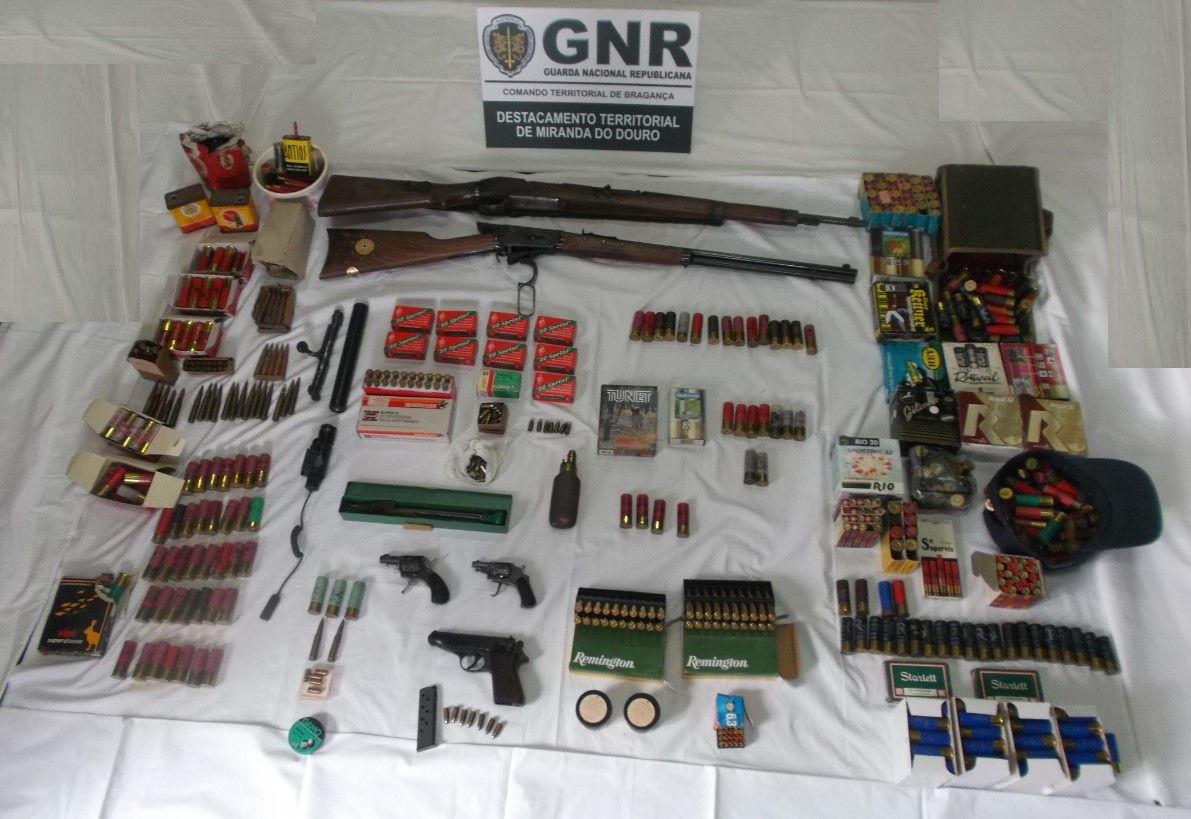 Homem detido em Mogadouro por posse ilegal de armas