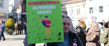 Envelhecimento dos professores e a aposentação levaram os docentes a manifestarem-se em Bragança