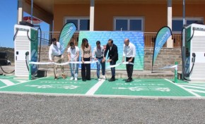 Foi inaugurada a primeira estação de carregamento ultrarrápido para veículos elétricos na região
